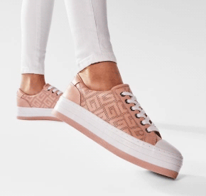 SNEAKERSY